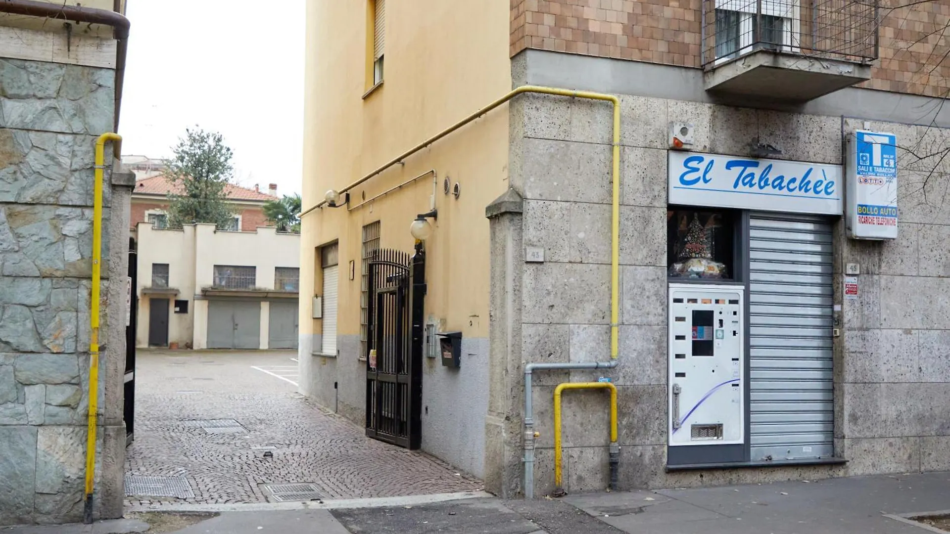 Ca' De Amicis Apartment Rho 0*,  Italy